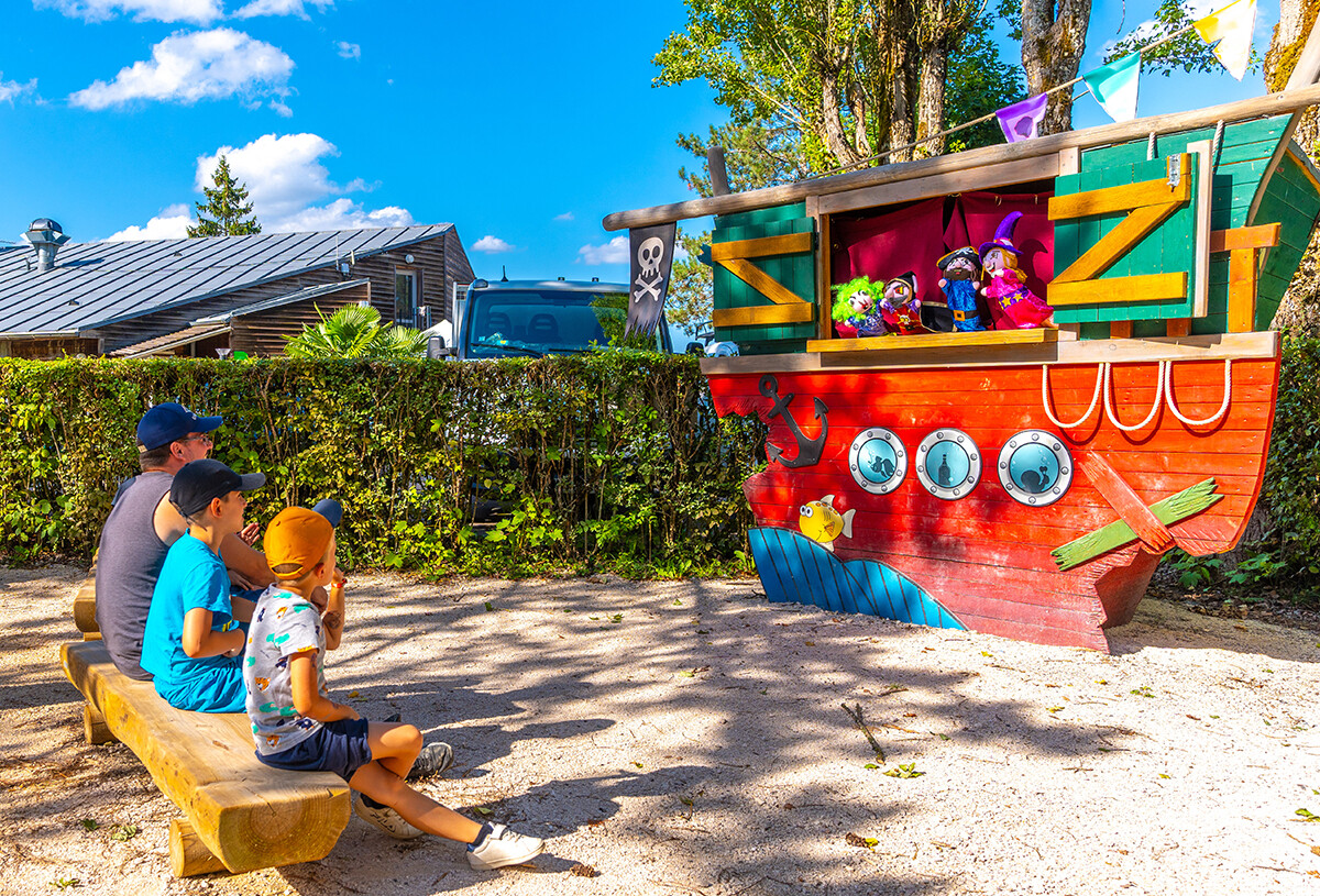 slider-15_lac-de-panthier-marionettes-85061605_0.jpg