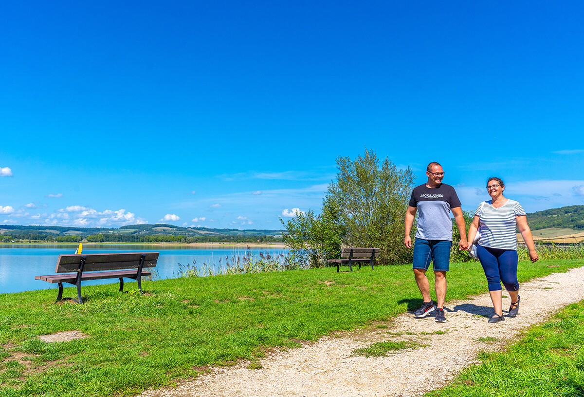 slider-23_lac-de-panthier-promenade-autour-du-lac-85061612_0.jpg