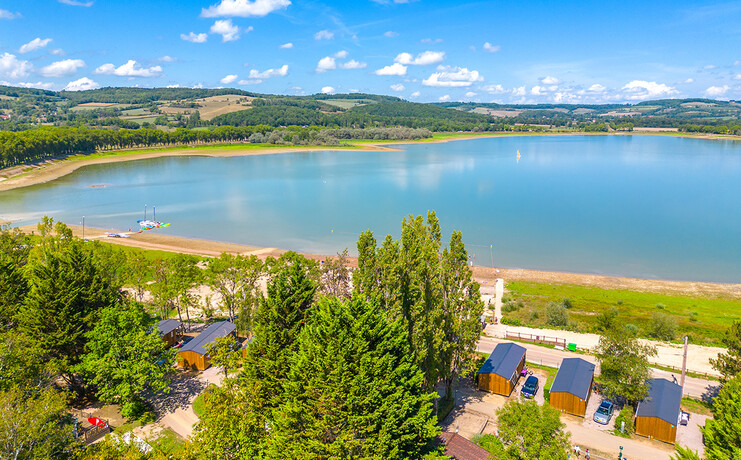slider-03_lac-de-panthier-vue-lac-85061592_0.jpg