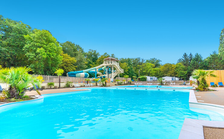 slider-29_lac-de-panthier-piscine-exterieure-85061618.jpg